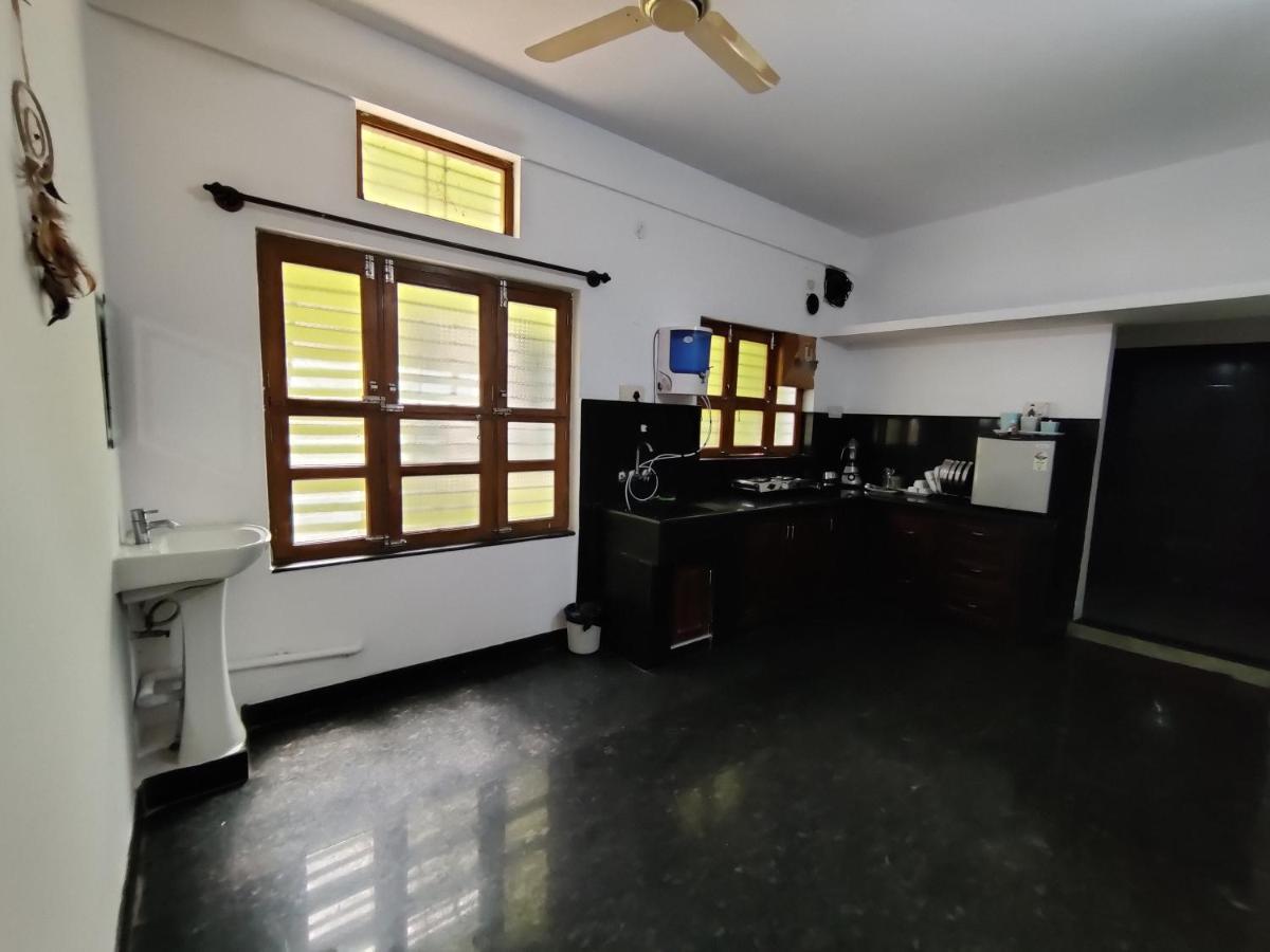 Yoga House Apartamento Vanivilasa Puram Exterior foto